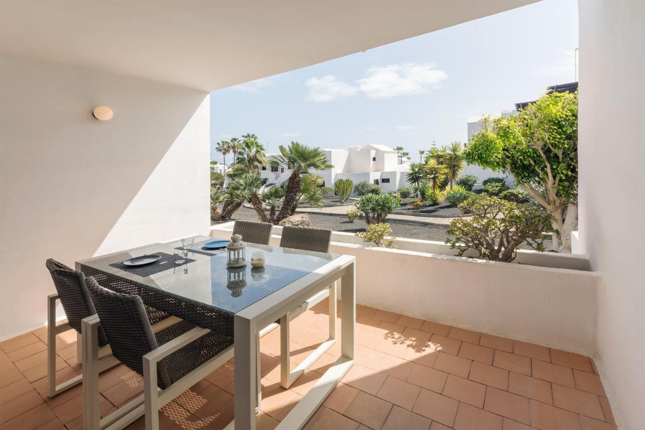 Conylanza Bastian Beach Apartamento Costa Teguise Exterior foto